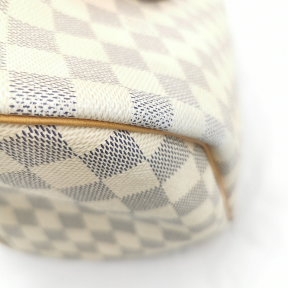 Authentic Louis Vuitton Speedy 30 - Picture 11 of 15